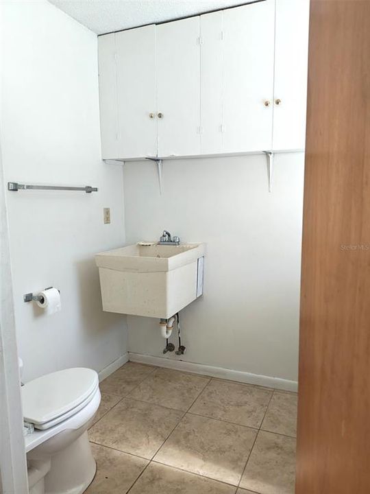 For Sale: $224,900 (2 beds, 1 baths, 1015 Square Feet)