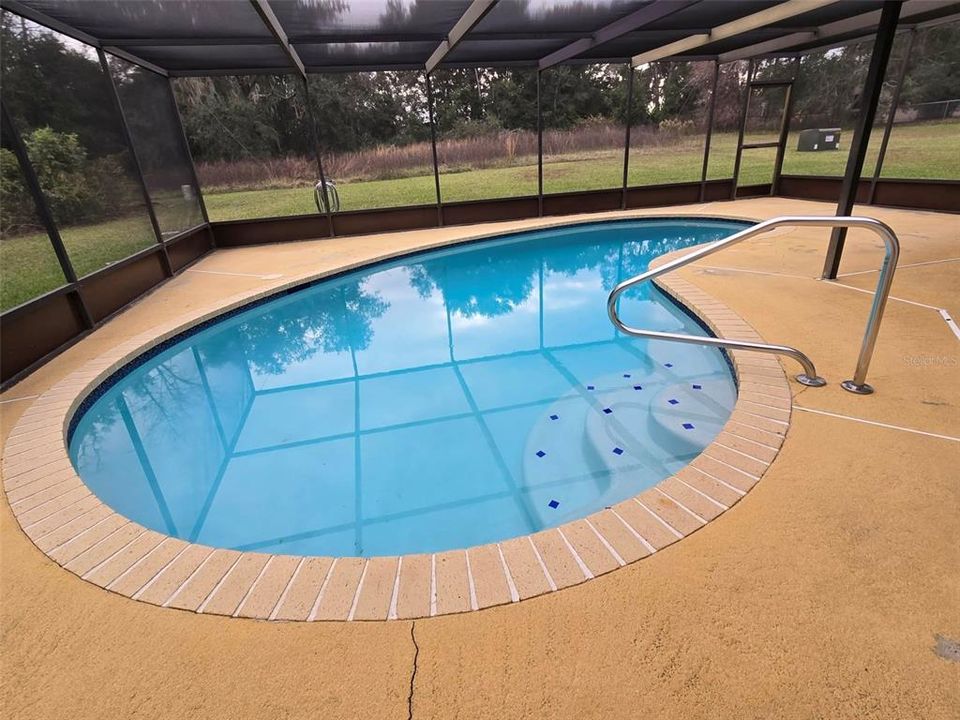 For Sale: $224,900 (2 beds, 1 baths, 1015 Square Feet)