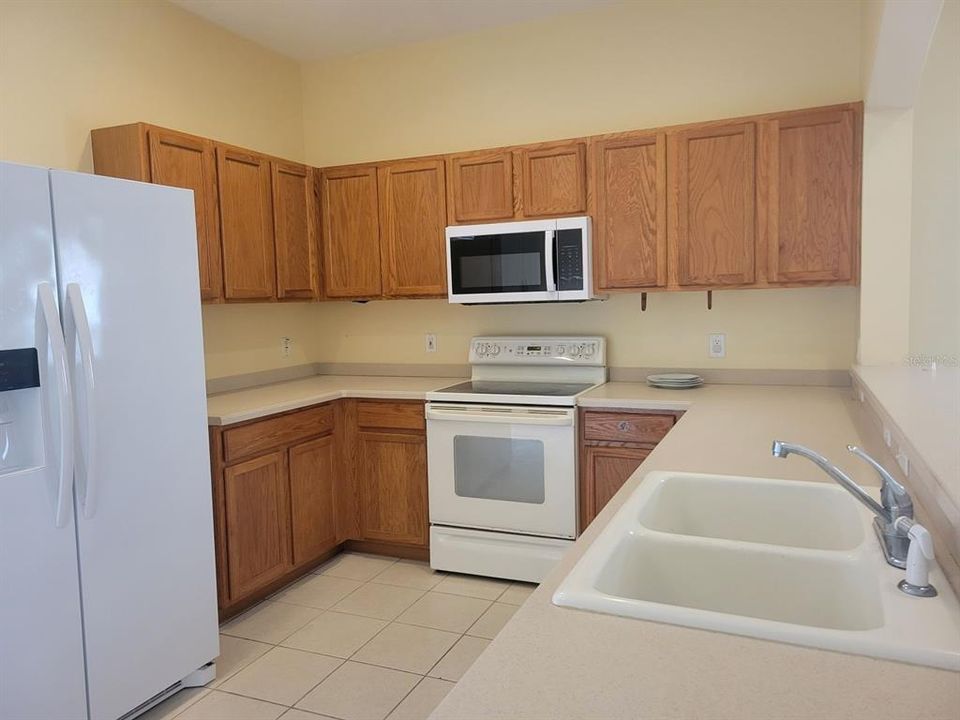 出租: $2,495 (3 贝兹, 2 浴室, 1270 平方英尺)