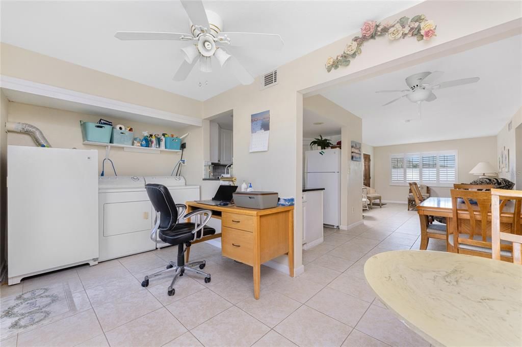 For Sale: $135,000 (2 beds, 2 baths, 1039 Square Feet)