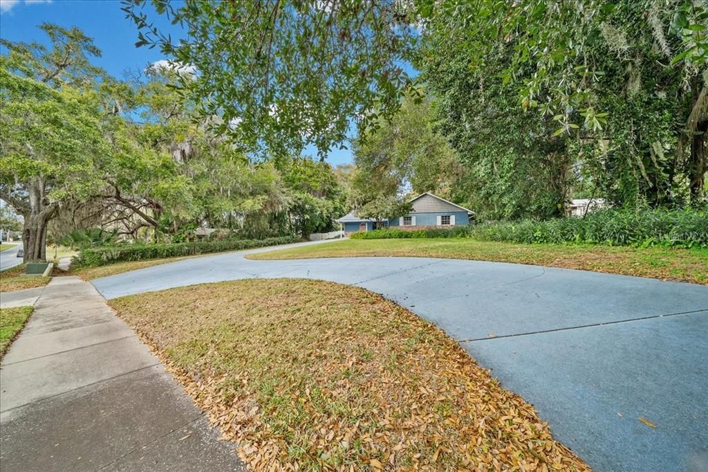 На продажу: $449,900 (2 спален, 2 ванн, 1401 Квадратных фут)