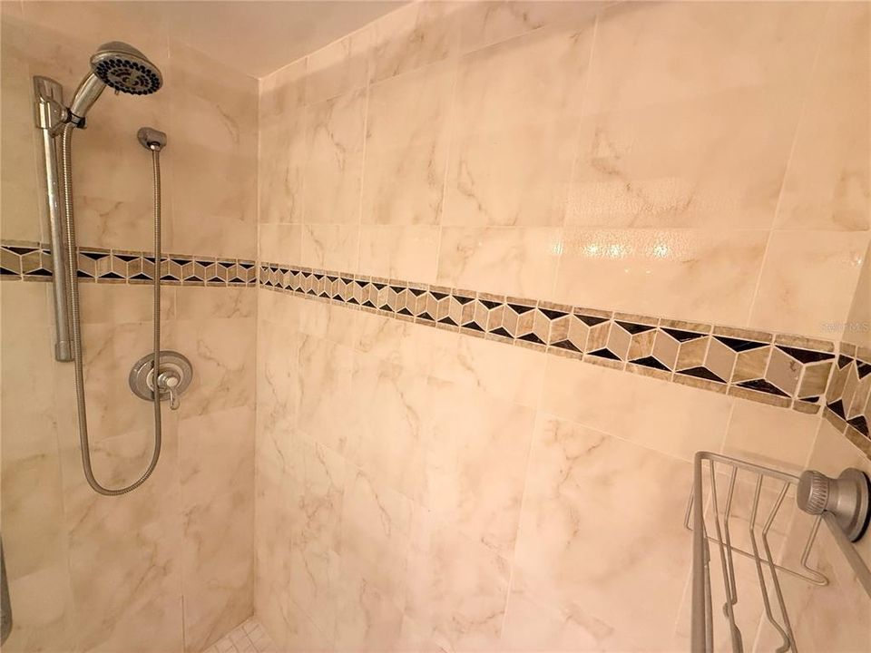 En Renta: $3,400 (2 camas, 1 baños, 1090 Pies cuadrados)