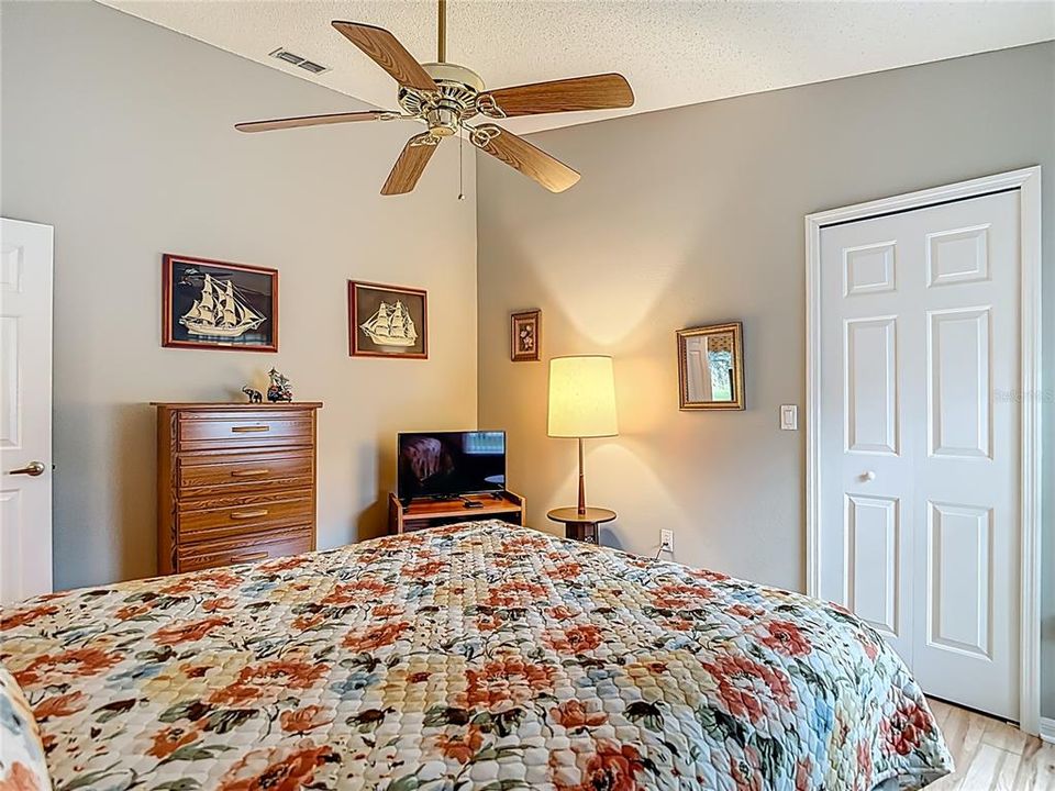 En Venta: $225,000 (2 camas, 2 baños, 1280 Pies cuadrados)