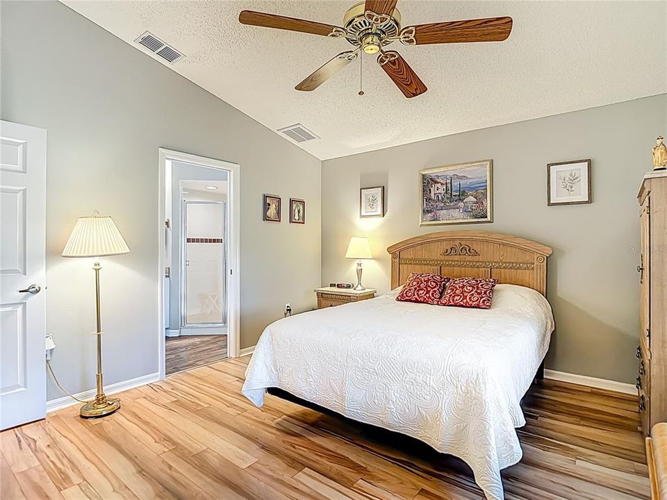 En Venta: $225,000 (2 camas, 2 baños, 1280 Pies cuadrados)