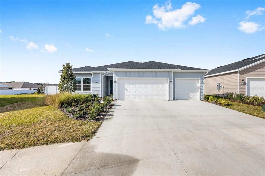 For Sale: $425,000 (4 beds, 3 baths, 2226 Square Feet)