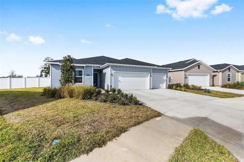 For Sale: $425,000 (4 beds, 3 baths, 2226 Square Feet)