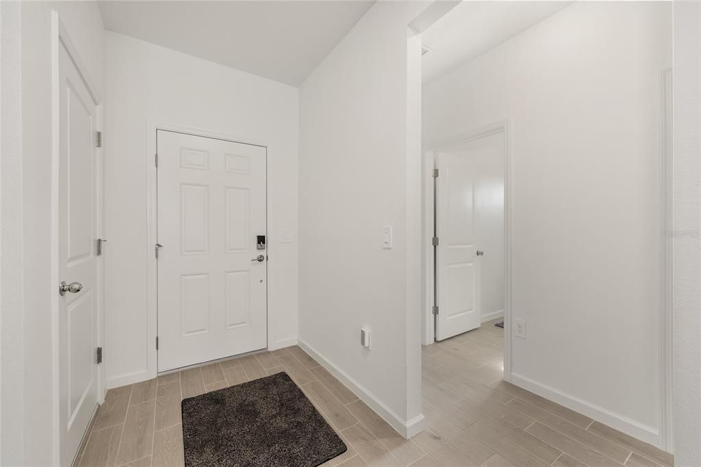 For Sale: $425,000 (4 beds, 3 baths, 2226 Square Feet)