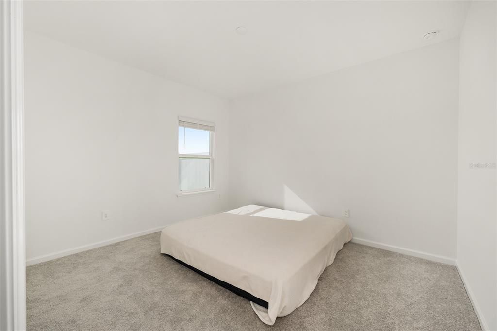 For Sale: $425,000 (4 beds, 3 baths, 2226 Square Feet)