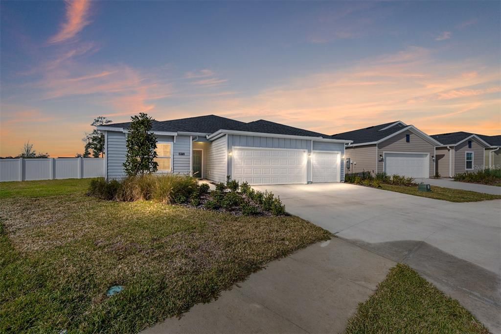 For Sale: $425,000 (4 beds, 3 baths, 2226 Square Feet)