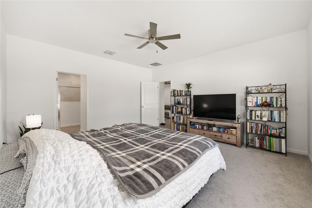 For Sale: $425,000 (4 beds, 3 baths, 2226 Square Feet)