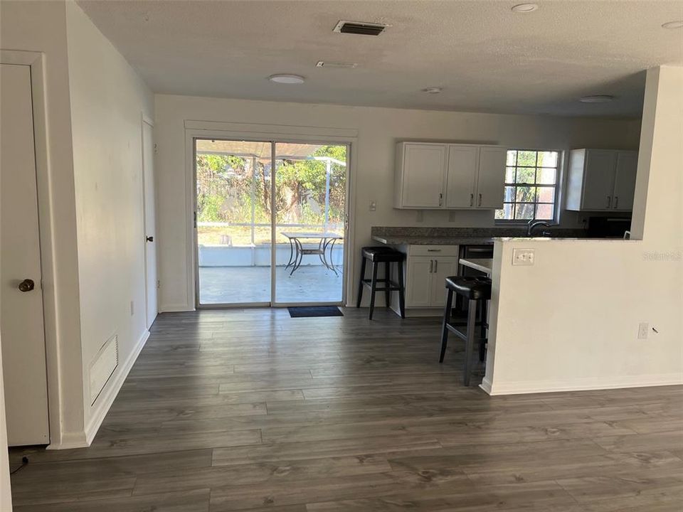 En Venta: $230,000 (3 camas, 2 baños, 1172 Pies cuadrados)