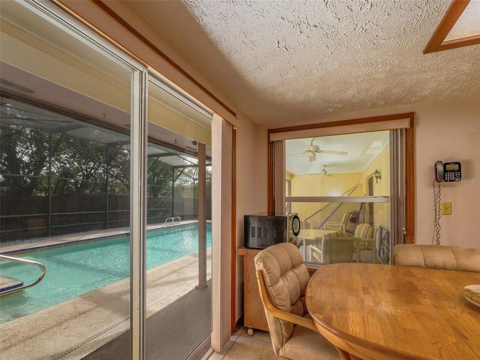 For Sale: $399,900 (4 beds, 2 baths, 1877 Square Feet)