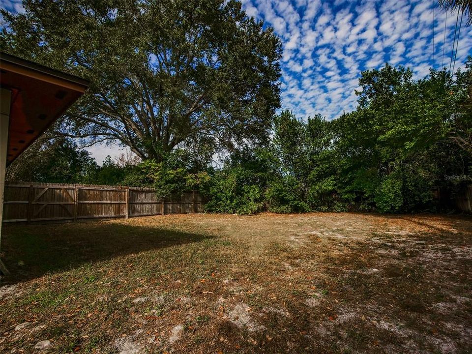 For Sale: $399,900 (4 beds, 2 baths, 1877 Square Feet)