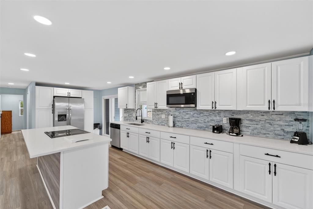 На продажу: $208,000 (2 спален, 2 ванн, 960 Квадратных фут)