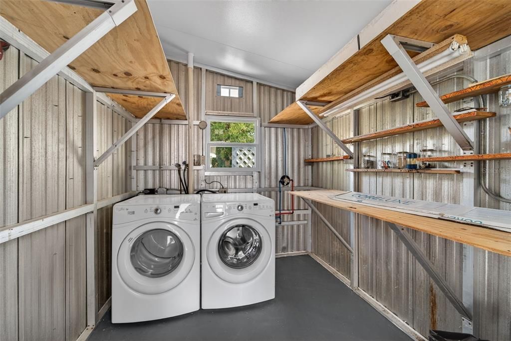 На продажу: $208,000 (2 спален, 2 ванн, 960 Квадратных фут)