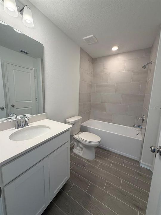 En Renta: $1,900 (3 camas, 2 baños, 1782 Pies cuadrados)