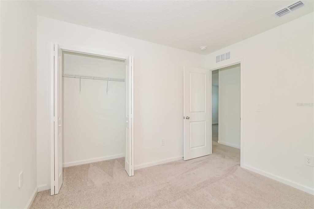 For Rent: $2,025 (5 beds, 2 baths, 2112 Square Feet)