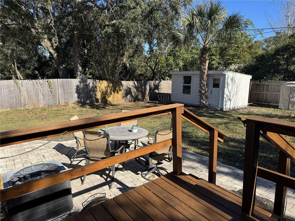 For Sale: $275,000 (3 beds, 3 baths, 1415 Square Feet)