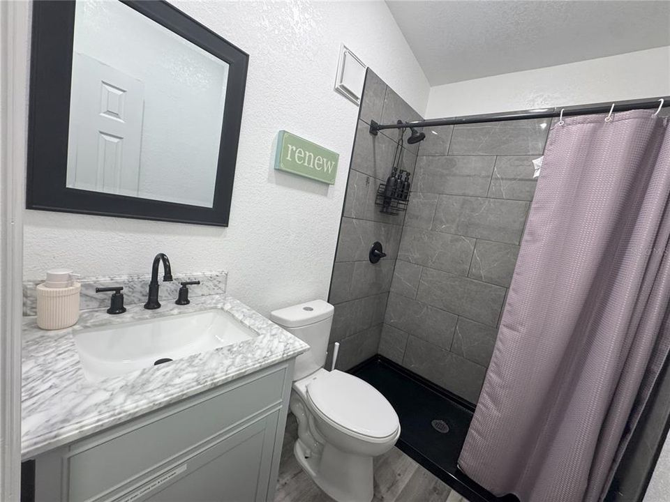 For Sale: $275,000 (3 beds, 3 baths, 1415 Square Feet)