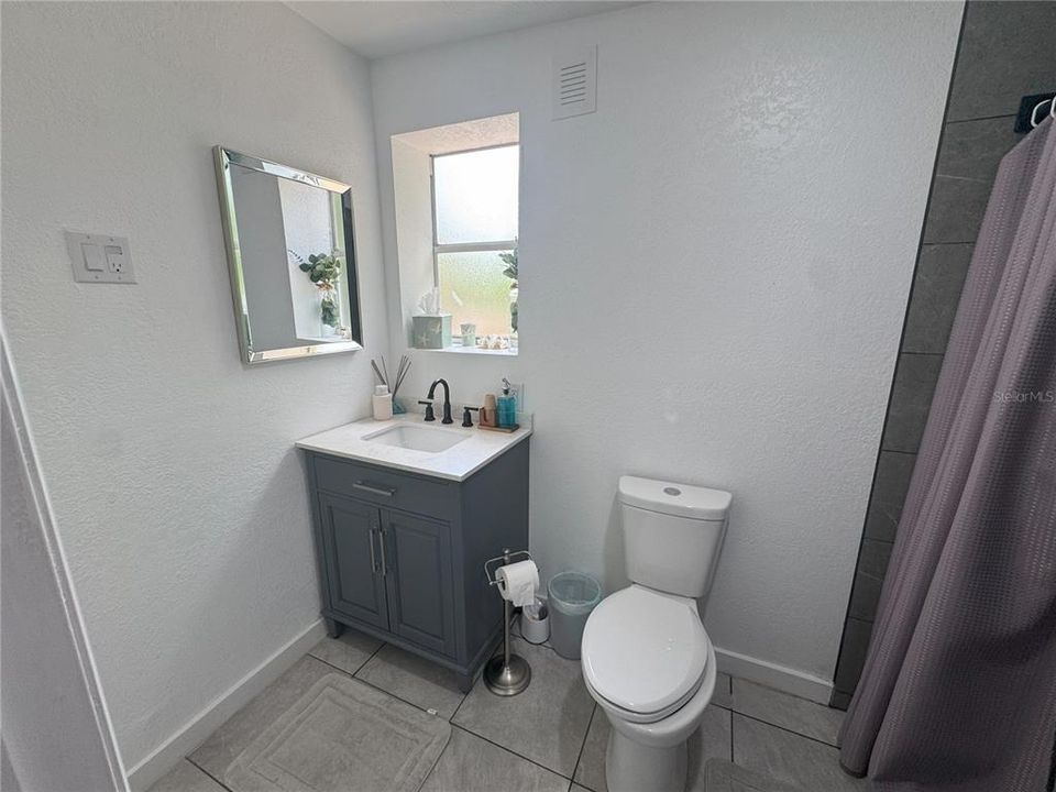 For Sale: $275,000 (3 beds, 3 baths, 1415 Square Feet)