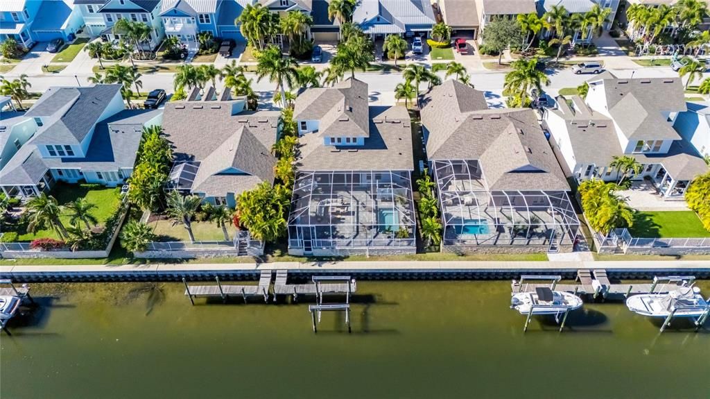 En Venta: $955,000 (4 camas, 2 baños, 2620 Pies cuadrados)