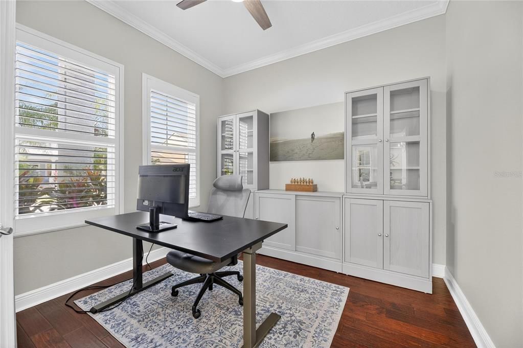 En Venta: $955,000 (4 camas, 2 baños, 2620 Pies cuadrados)