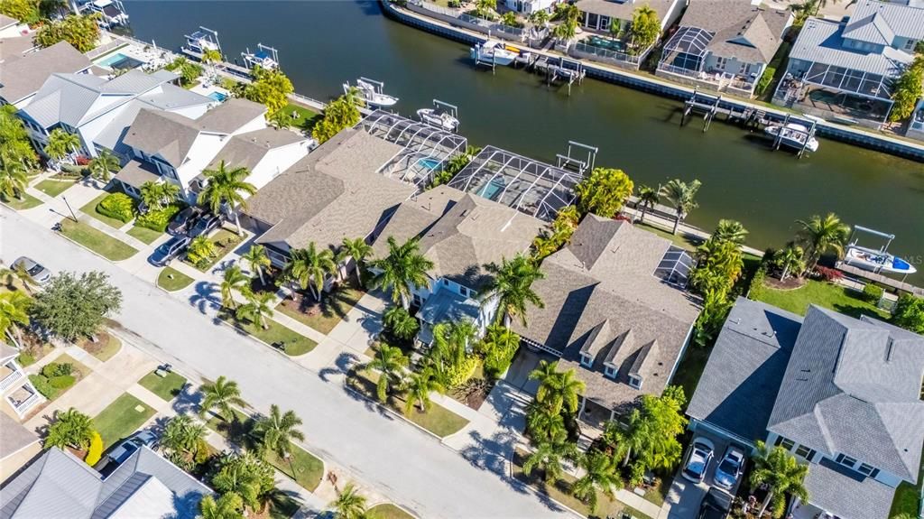 En Venta: $955,000 (4 camas, 2 baños, 2620 Pies cuadrados)