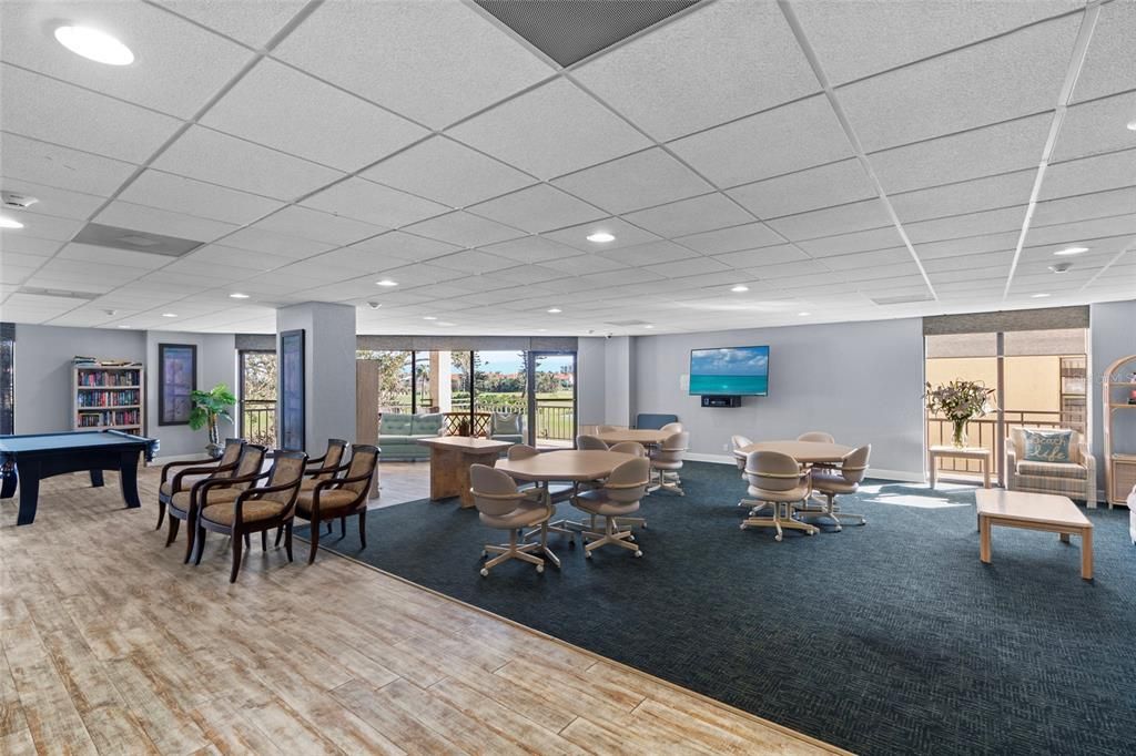 На продажу: $549,000 (2 спален, 3 ванн, 1650 Квадратных фут)