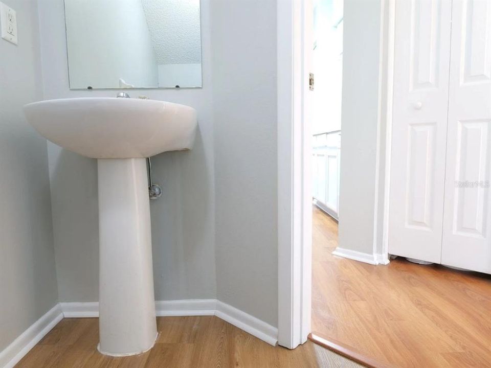 出租: $1,750 (2 贝兹, 1 浴室, 1159 平方英尺)