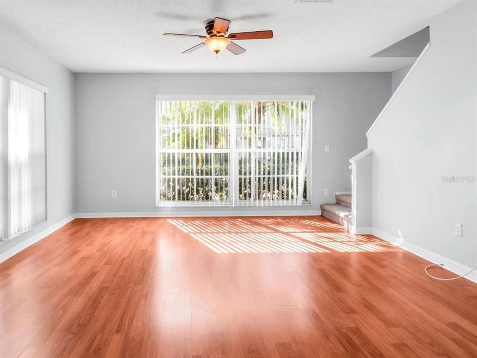 出租: $1,750 (2 贝兹, 1 浴室, 1159 平方英尺)