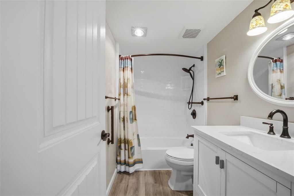 В аренду: $2,500 (2 спален, 1 ванн, 981 Квадратных фут)