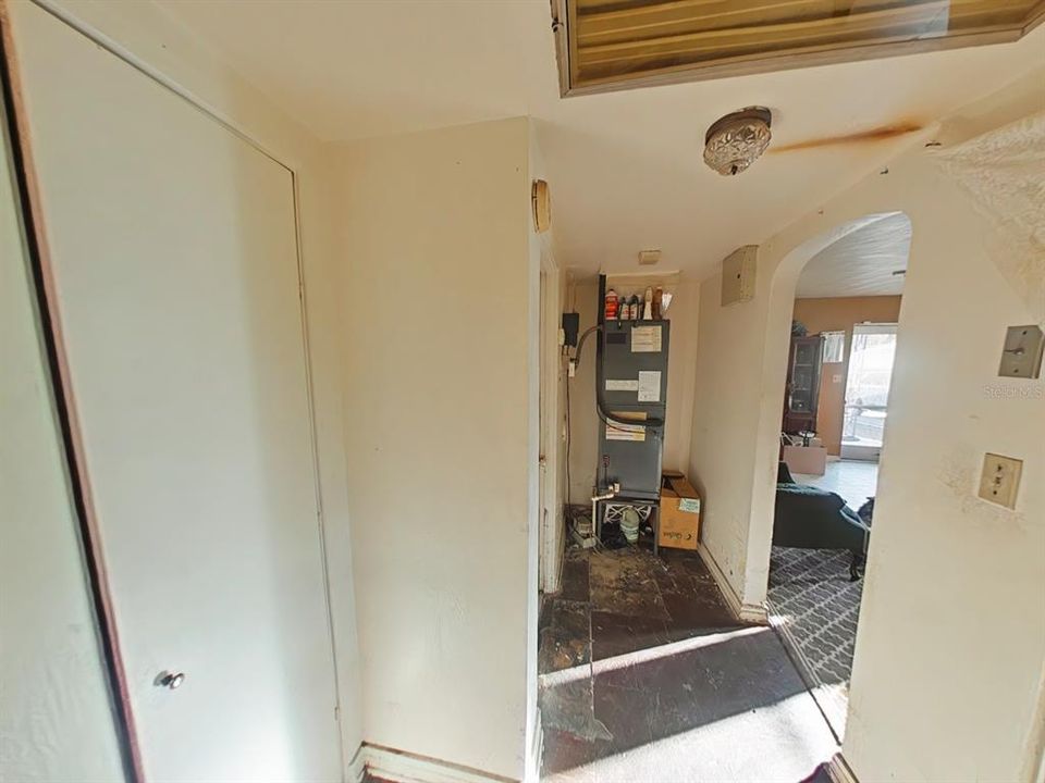 Под контрактом: $279,900 (4 спален, 2 ванн, 1665 Квадратных фут)