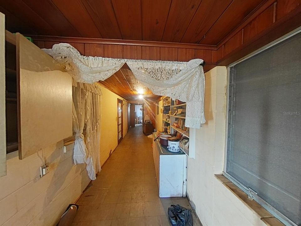 Под контрактом: $279,900 (4 спален, 2 ванн, 1665 Квадратных фут)