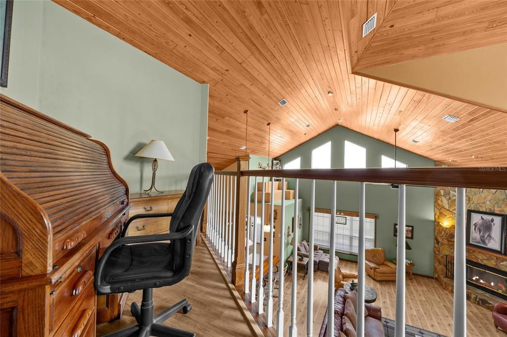 待售: $920,000 (3 贝兹, 2 浴室, 2136 平方英尺)