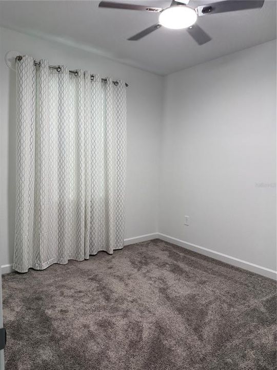 出租: $2,600 (4 贝兹, 3 浴室, 2599 平方英尺)