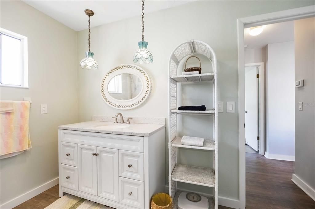 En Venta: $249,900 (2 camas, 2 baños, 1311 Pies cuadrados)