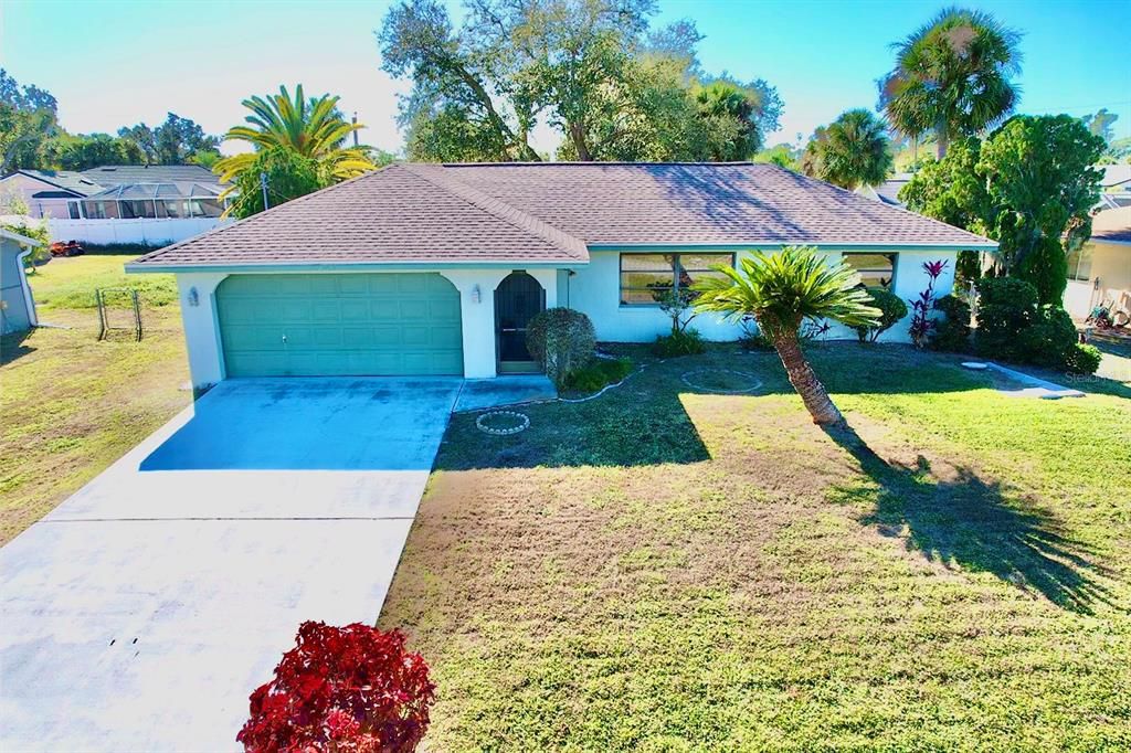 На продажу: $214,900 (2 спален, 2 ванн, 1348 Квадратных фут)