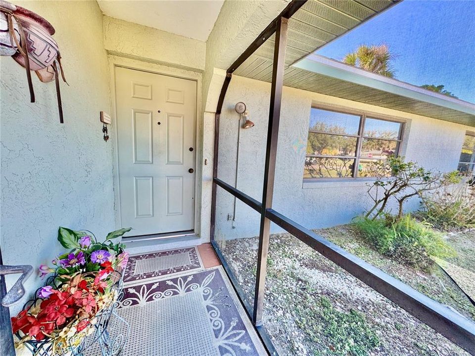 На продажу: $214,900 (2 спален, 2 ванн, 1348 Квадратных фут)