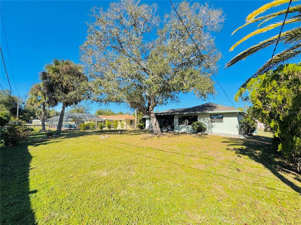 На продажу: $214,900 (2 спален, 2 ванн, 1348 Квадратных фут)