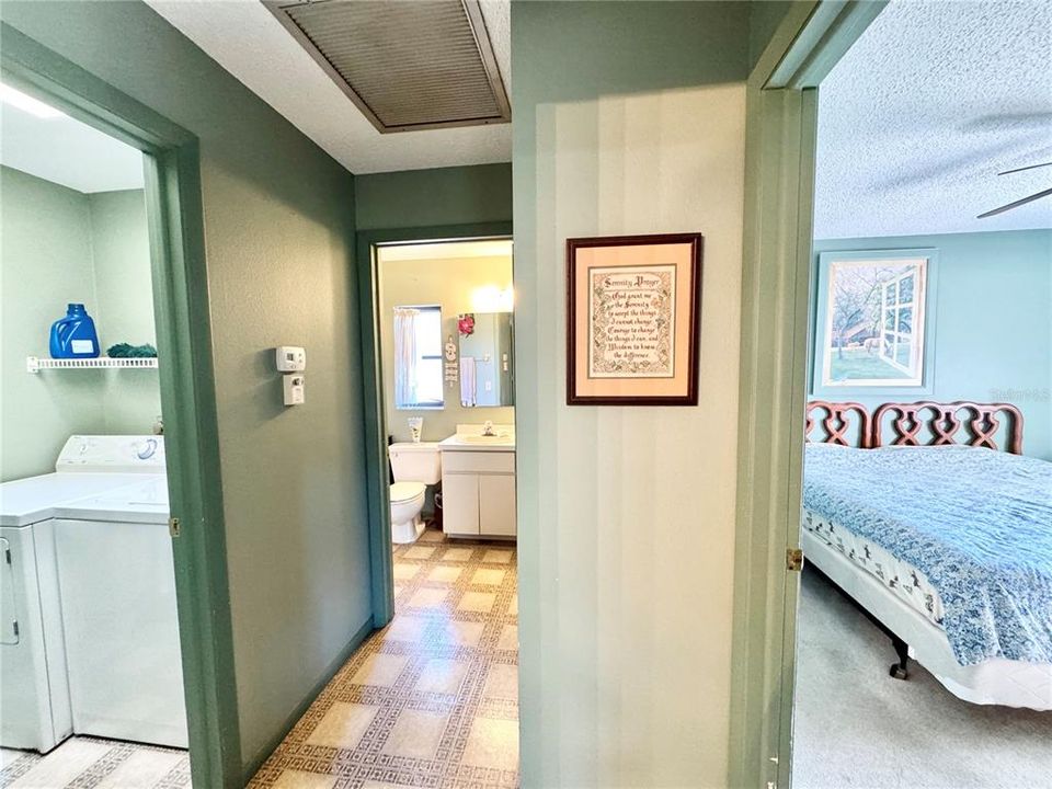 На продажу: $214,900 (2 спален, 2 ванн, 1348 Квадратных фут)