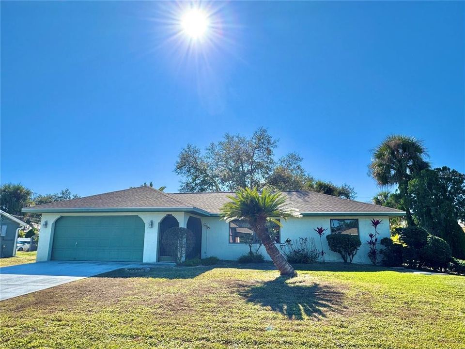 На продажу: $214,900 (2 спален, 2 ванн, 1348 Квадратных фут)