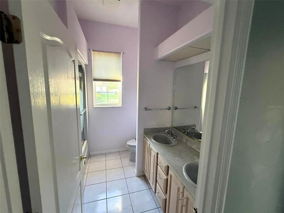 En Venta: $769,000 (4 camas, 3 baños, 3789 Pies cuadrados)