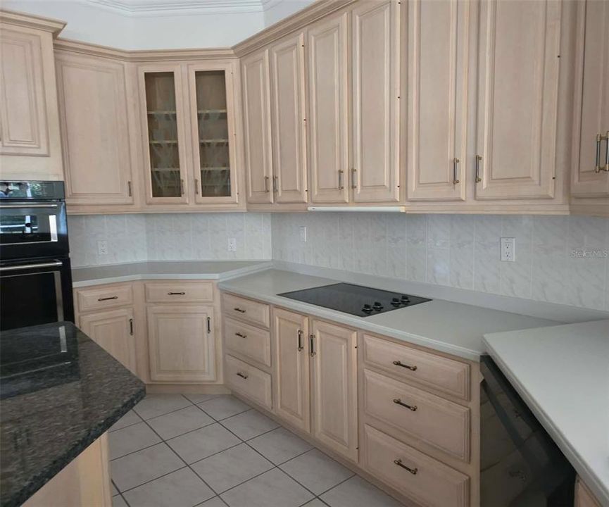 En Venta: $769,000 (4 camas, 3 baños, 3789 Pies cuadrados)