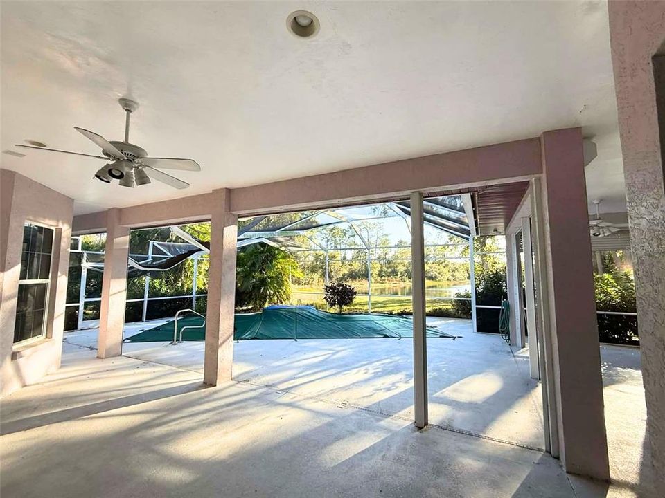 En Venta: $769,000 (4 camas, 3 baños, 3789 Pies cuadrados)