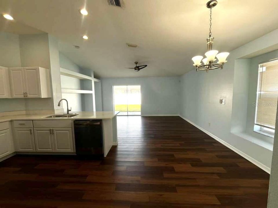 出租: $2,650 (3 贝兹, 2 浴室, 1854 平方英尺)