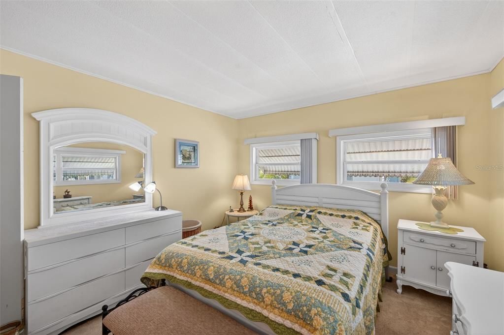 待售: $140,000 (2 贝兹, 2 浴室, 1104 平方英尺)