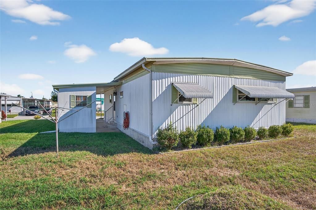 待售: $140,000 (2 贝兹, 2 浴室, 1104 平方英尺)