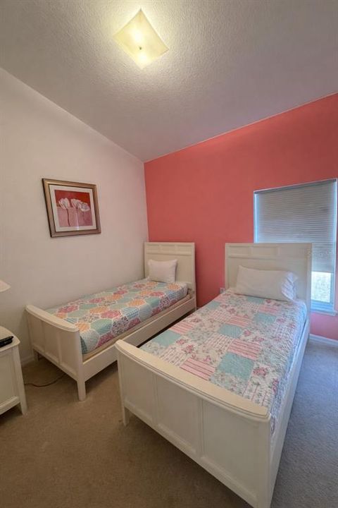 待售: $390,000 (4 贝兹, 3 浴室, 1937 平方英尺)