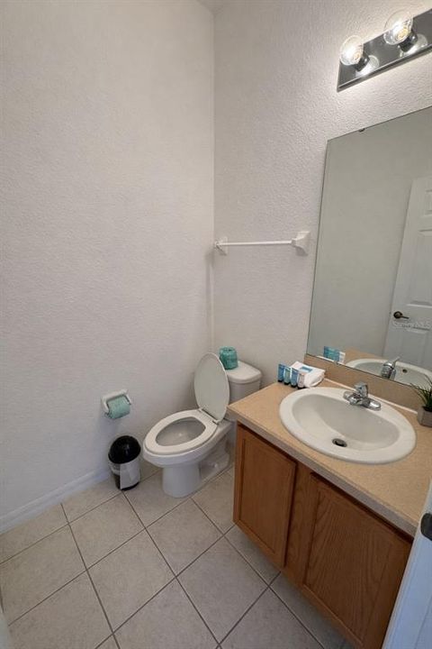 待售: $390,000 (4 贝兹, 3 浴室, 1937 平方英尺)