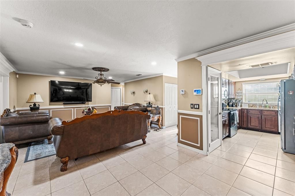 For Sale: $460,000 (4 beds, 3 baths, 1790 Square Feet)